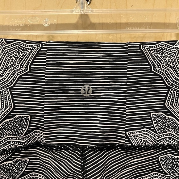 Lululemon Dottie tribe leggings - Picture 3 of 5